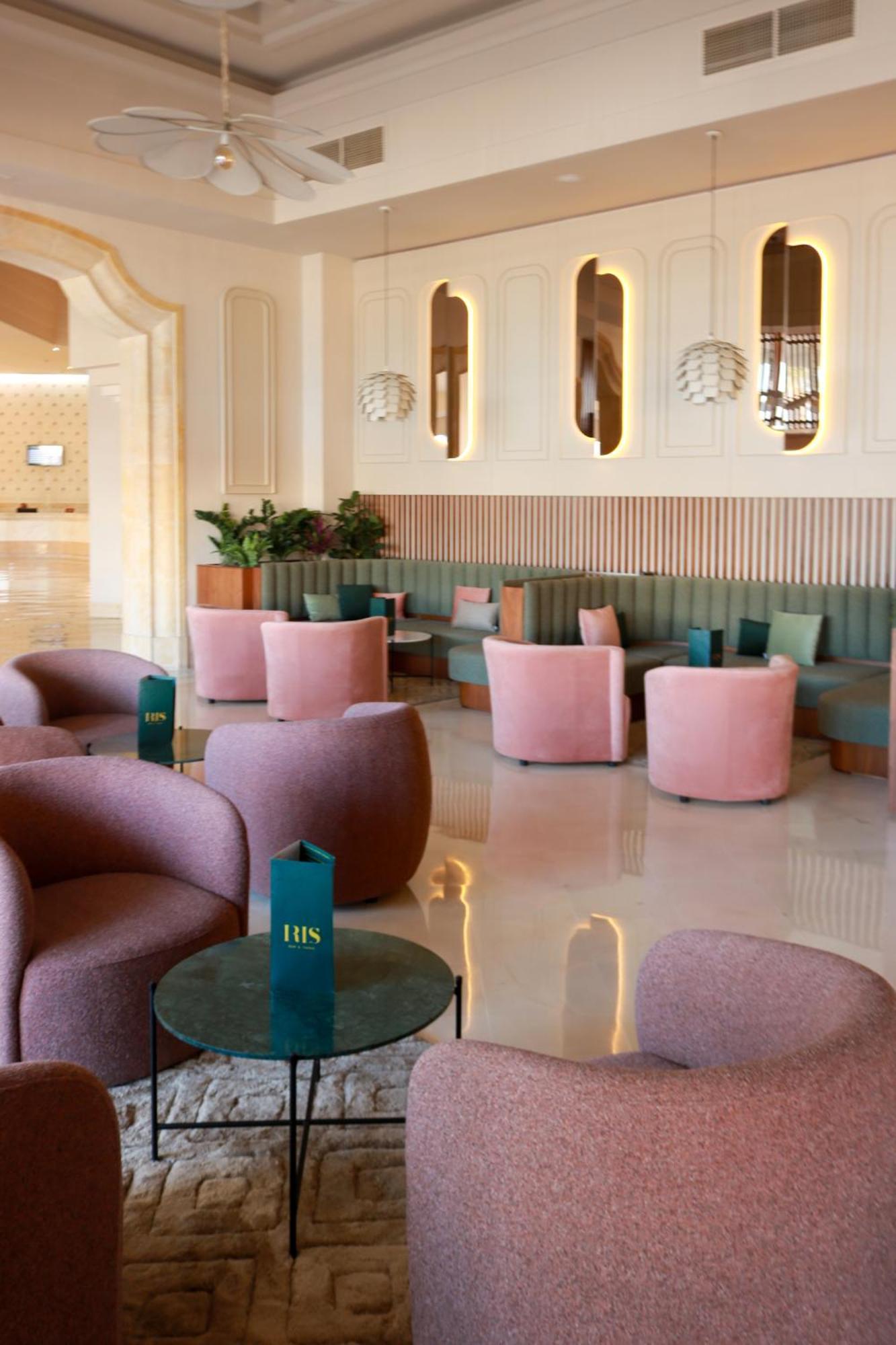 Hotel El Mouradi Gammarth Exterior foto IRIS Lounge at Hamad International Airport