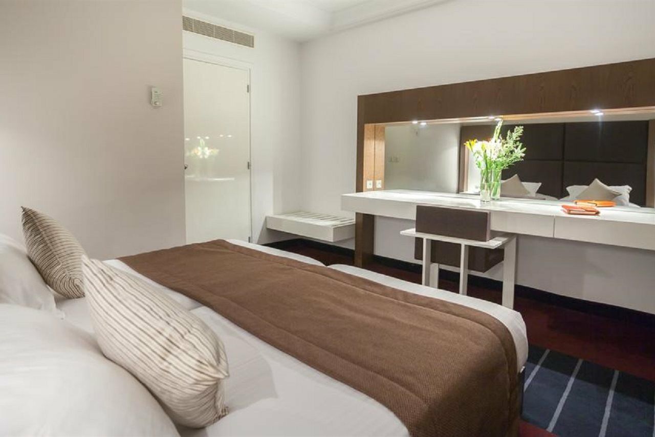 Hotel El Mouradi Gammarth Exterior foto A room at the hotel
